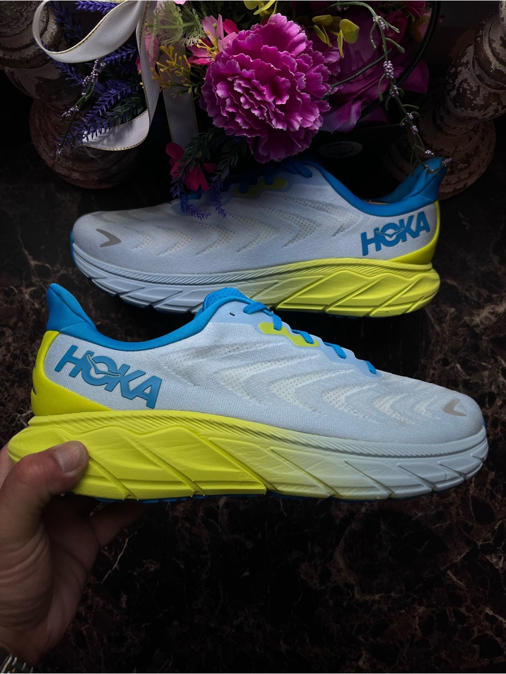 Hoka One Arahi 6
Comfort/Athletic 
Medical Field Shoe
Size 12.5 2E Wide for Men